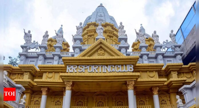 'Hurt religious sentiments': Image of Jesus Christ replaced by Lord Krishna in Durga puja pandal; move comes after VHP protest | India News - The Times of India