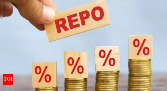 RBI rate cut: SBI sees 25 bps easing as best option; why experts prefer status quo - The Times of India