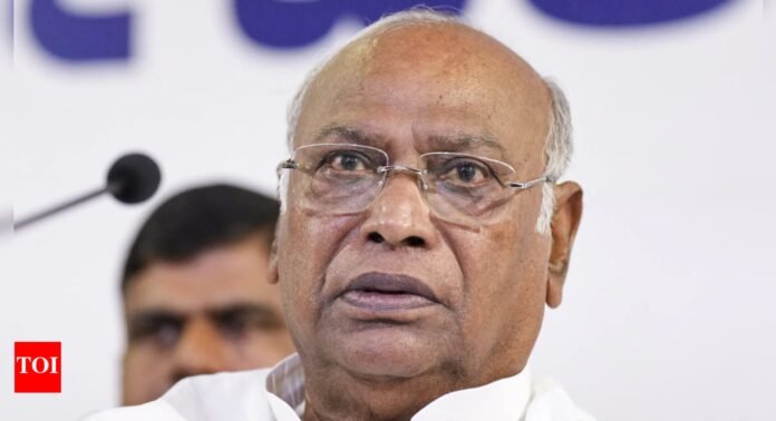 AICC president and RS member Mallikarjun Kharge admitted to hospital, undergoes procedure for pacemaker | India News - The Times of India