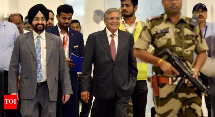 Bihar assembly election: CEC-led EC delegation arrives in Patna; reviews poll preparations | India News - The Times of India